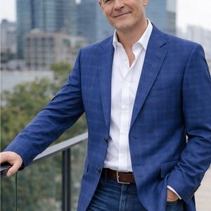 Elegant Blue Checkered Men's Blazer 46R new